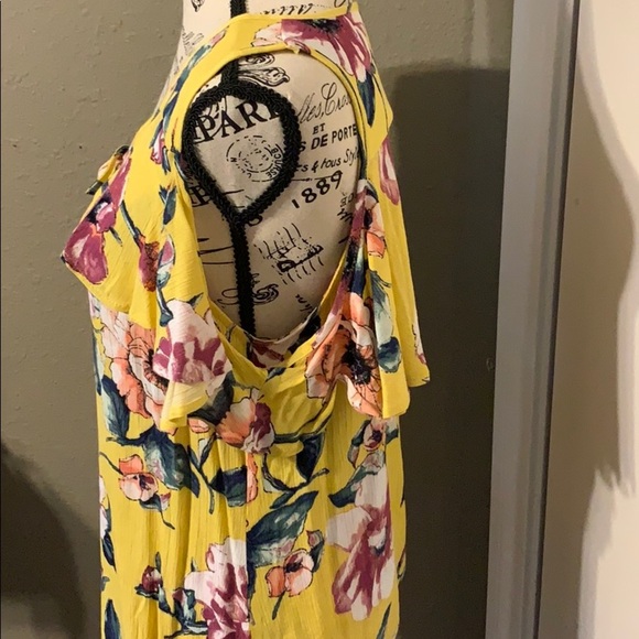 NWOT Juniors Top - Picture 4 of 7